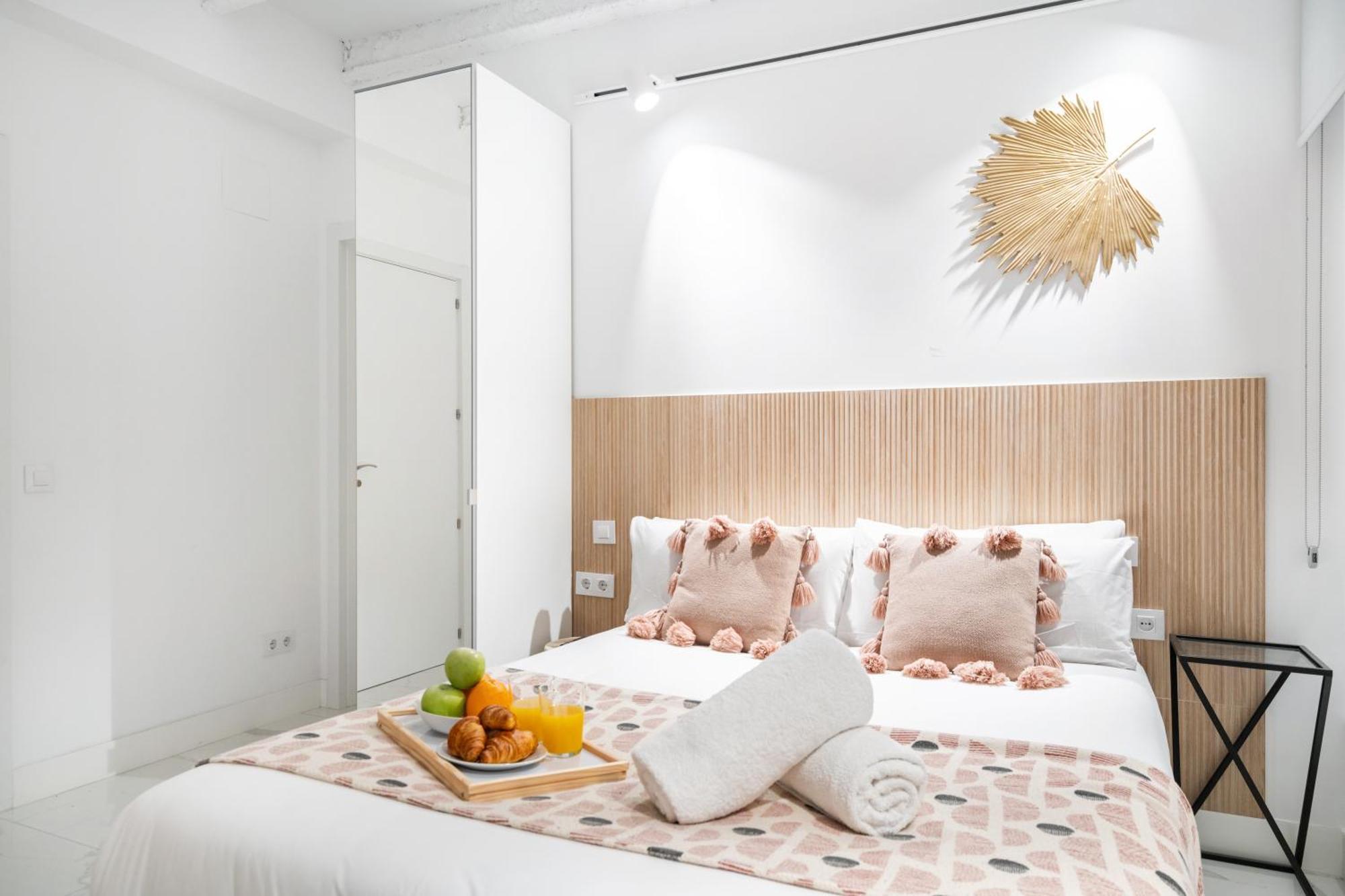Dobo Madrid Luna Экстерьер фото