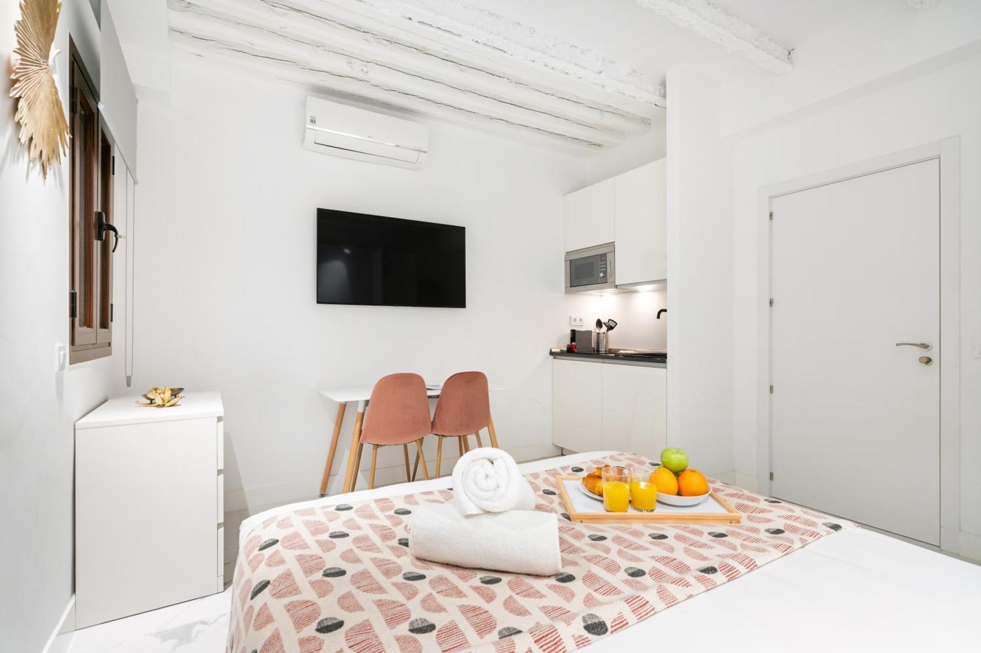 Dobo Madrid Luna Экстерьер фото