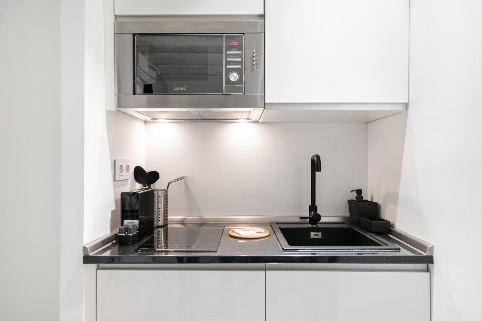 Dobo Madrid Luna Экстерьер фото