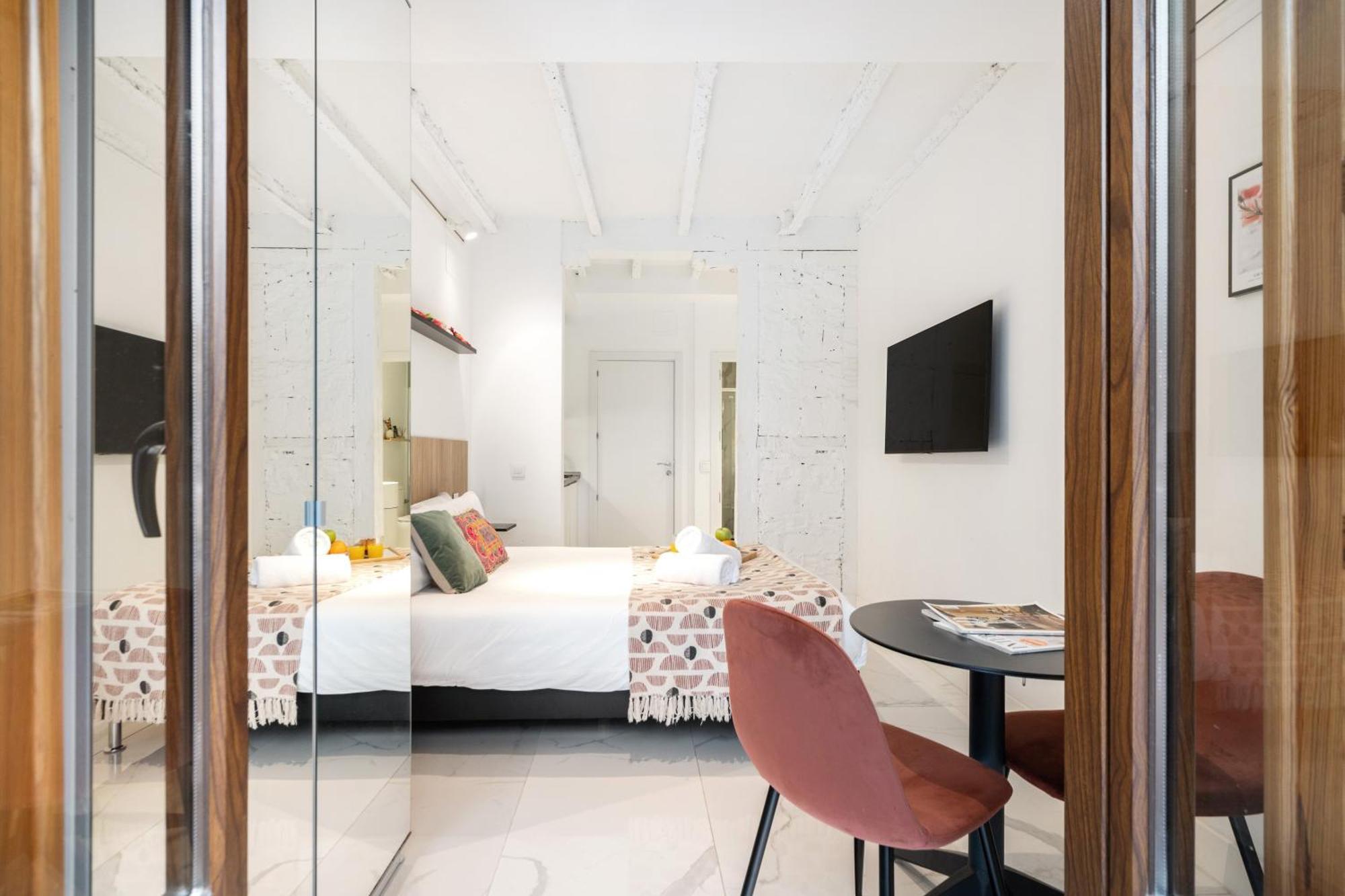 Dobo Madrid Luna Экстерьер фото