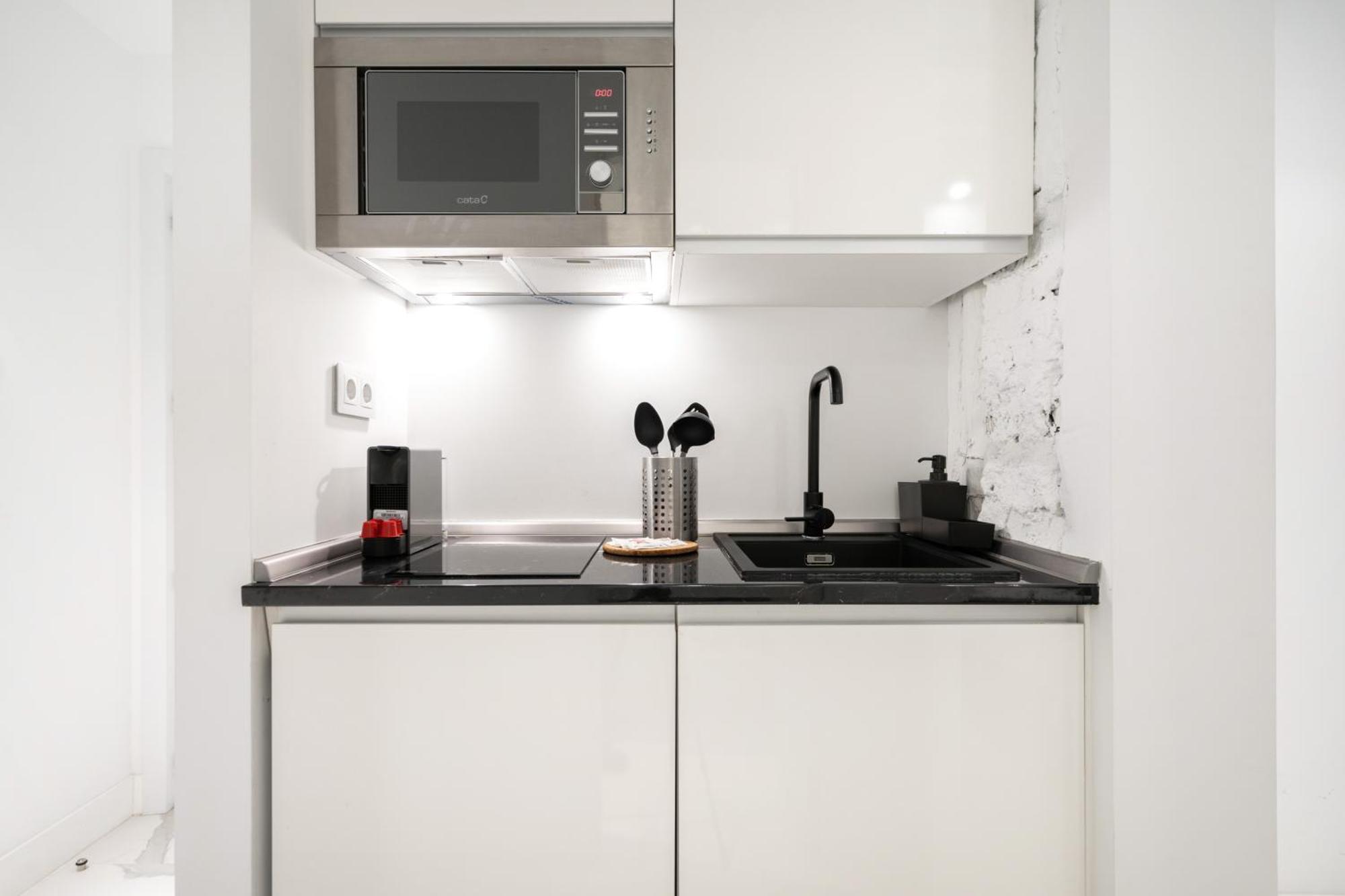 Dobo Madrid Luna Экстерьер фото