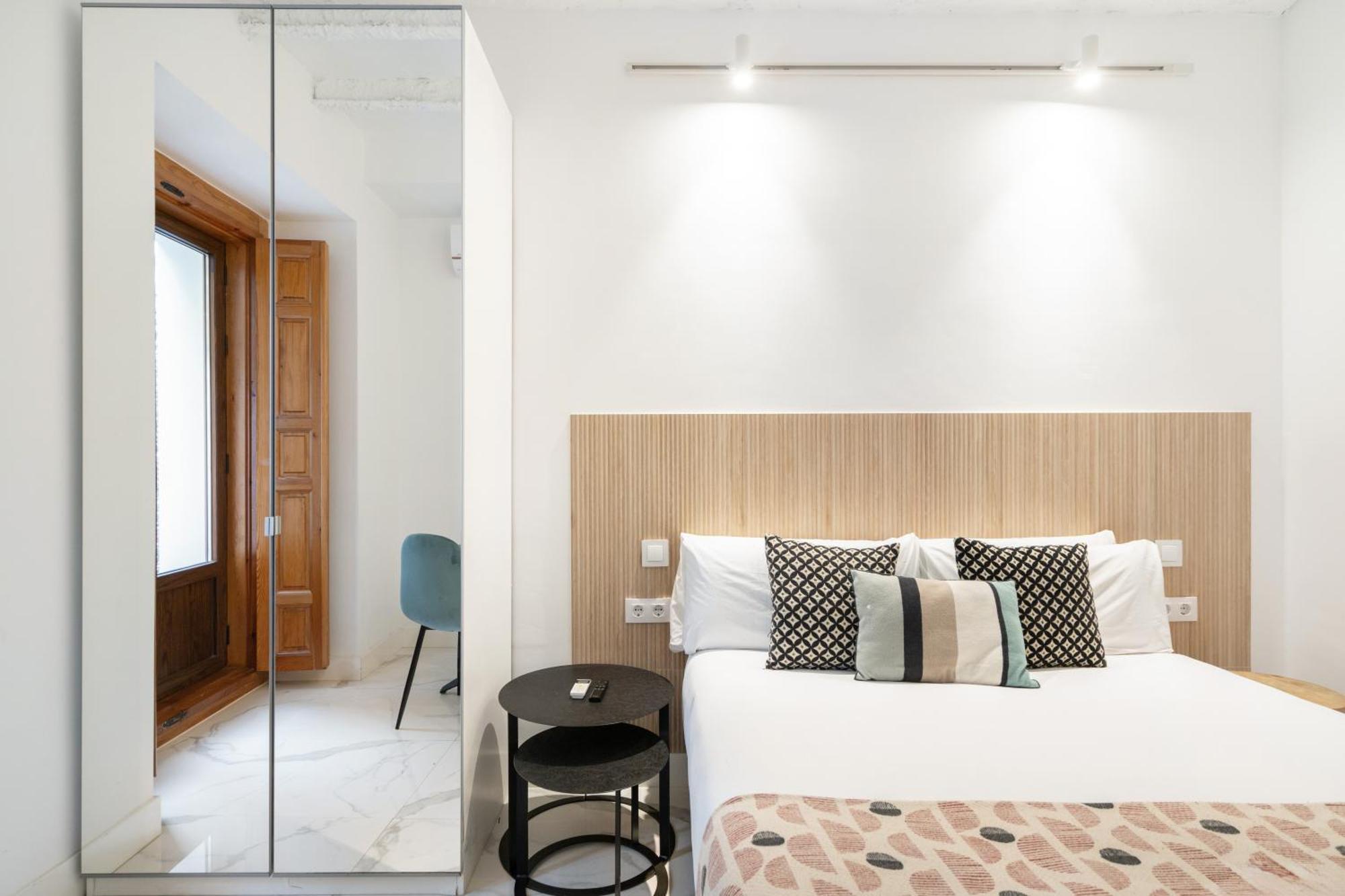 Dobo Madrid Luna Экстерьер фото